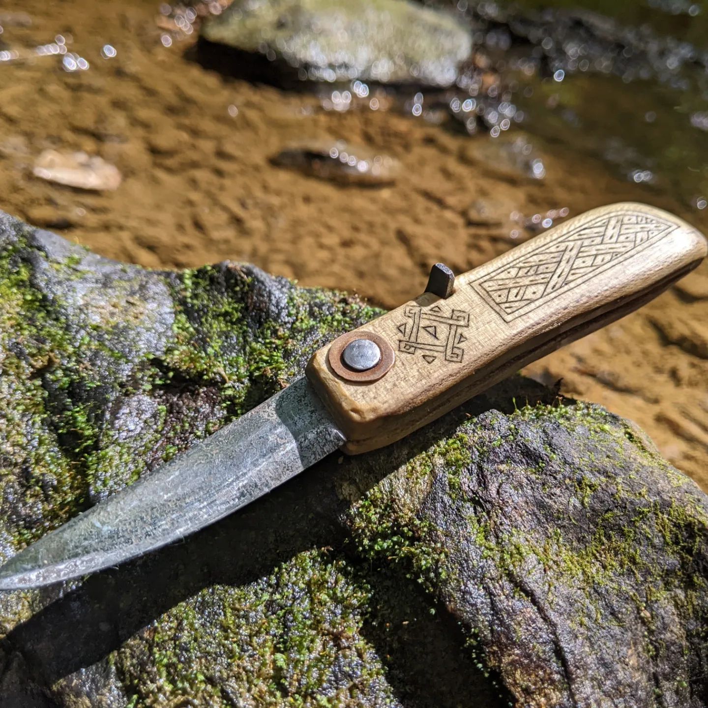 Friction Folder